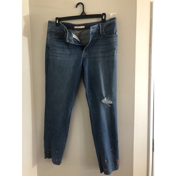 Levi’s 20W 311 Shaping Jeans - Picture 5 of 9